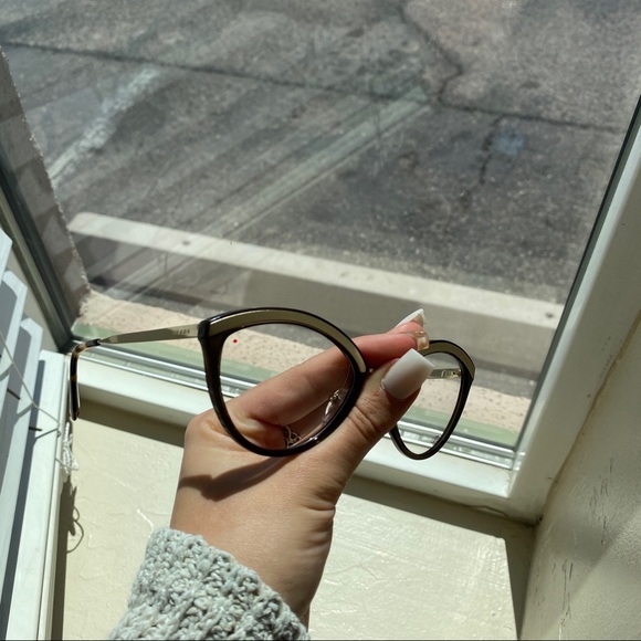 NEW prada soft cat eye frames - Picture 4 of 7